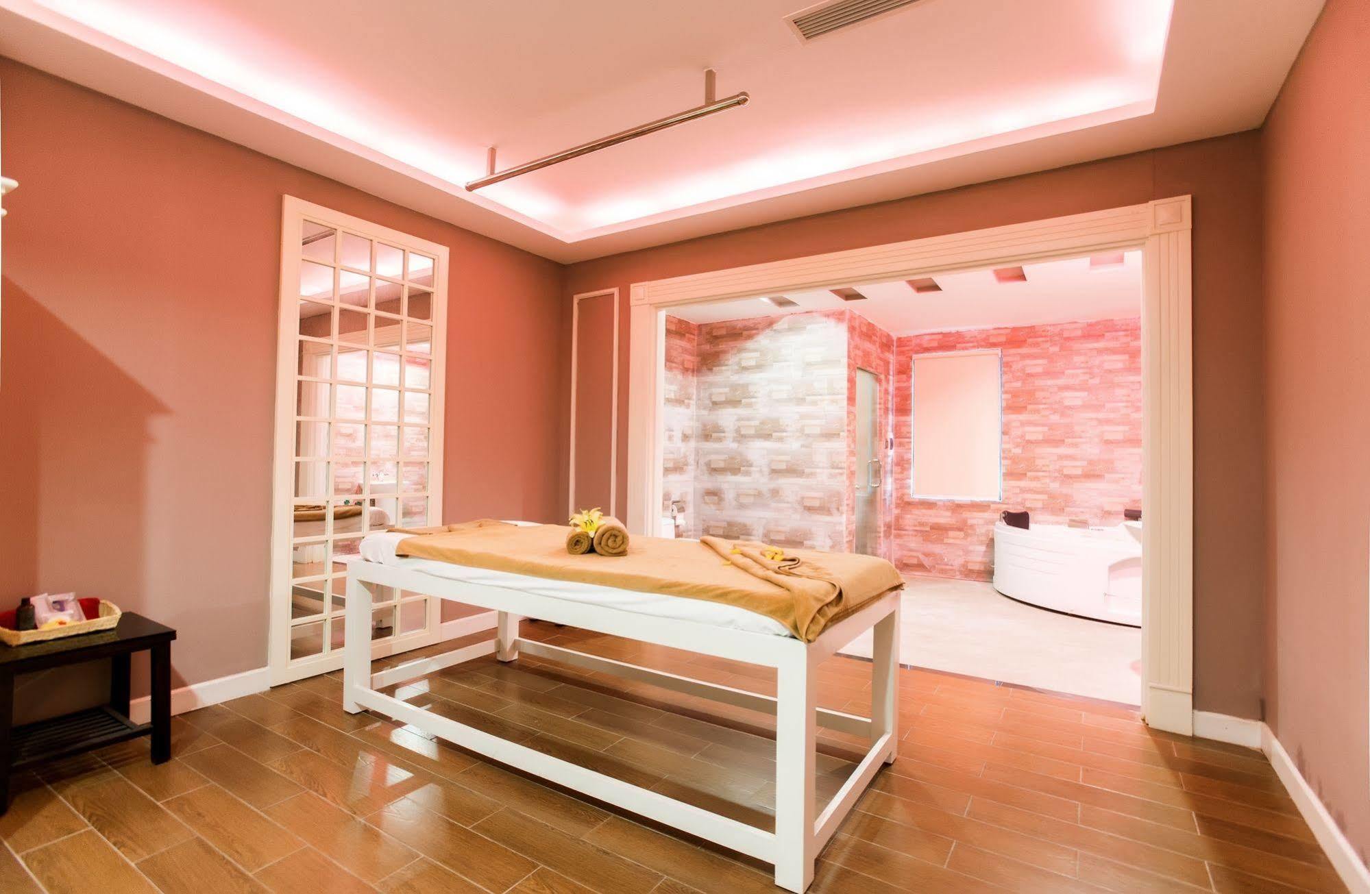 Muong Thanh Luxury Can Tho Hotel Bagian luar foto